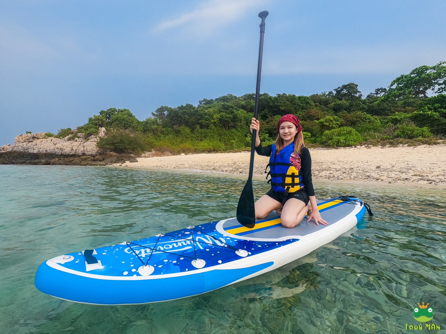 Snorkeling trip, Samae San Bay, clear sea near Bangkok, the price is