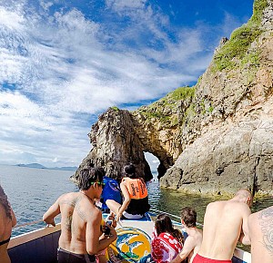 6 islands Koh Samet by Speedboat