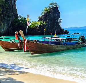 Krabi Hong Islands Day Tour by Longtail boat