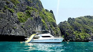 Phi Phi Sea Through by Yacht (Program MP)