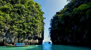 Premium Hong Islands Compact Day Tour